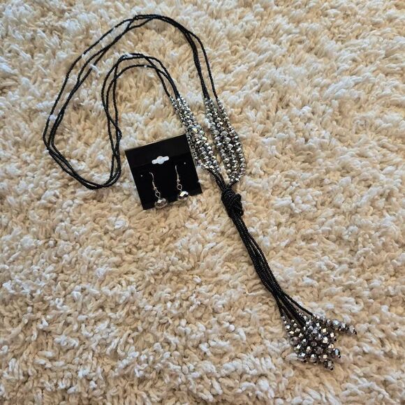 NWOT Beaded Necklace + Earrings Black Silver - Picture 1 of 7